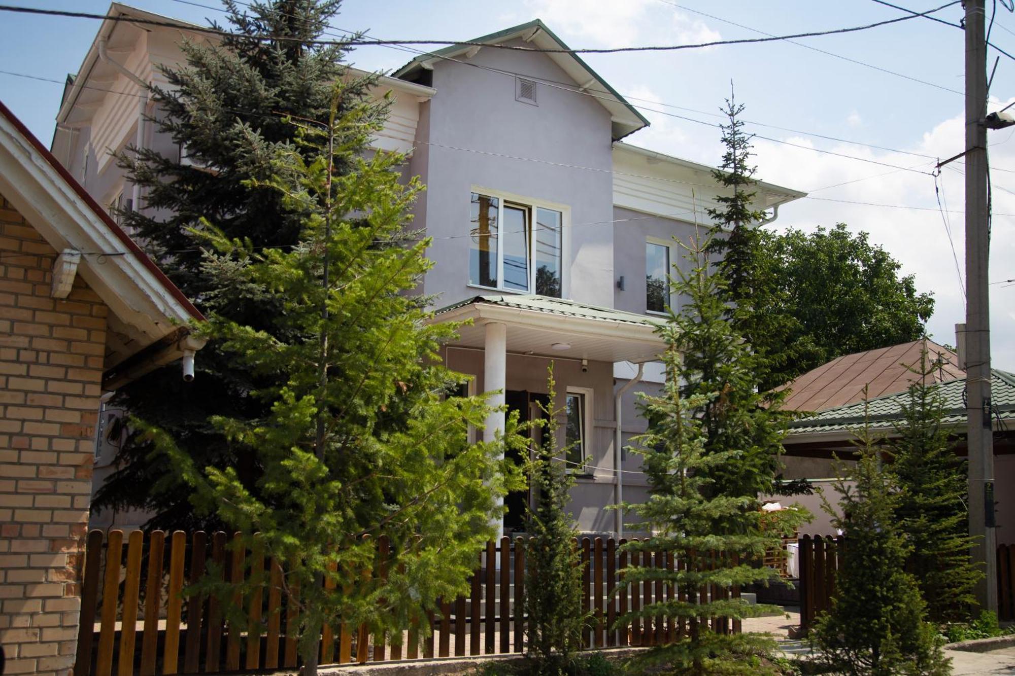 People Guest House Biskek Kültér fotó